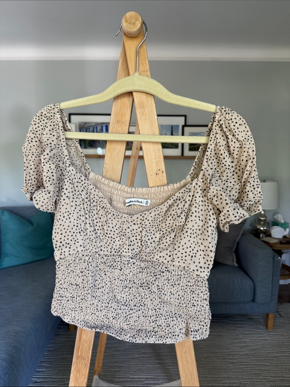 Abercrombie & Fitch Beige Dot Smocked Flutter-Sleeve Crop Top